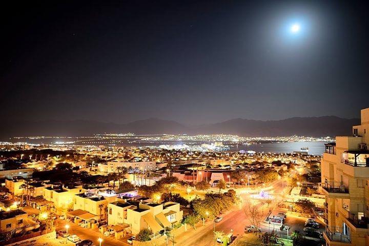 Penthouse In Eilat With The Sea Viewアパートメント エクステリア 写真